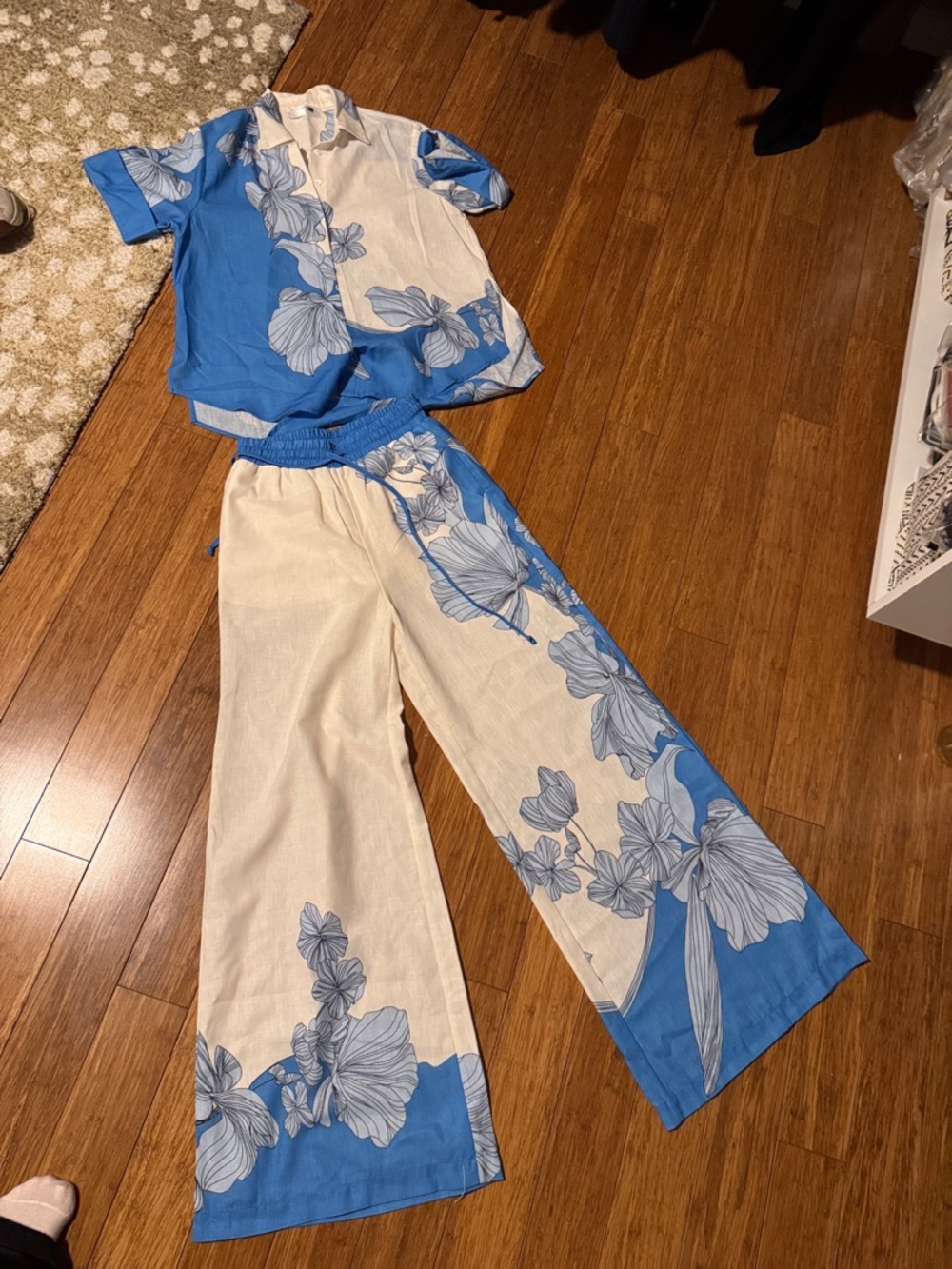 Kira Floral Set Blue & Cream